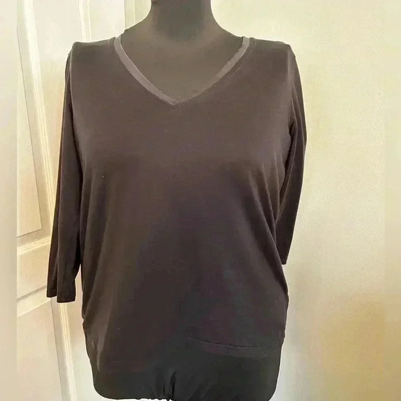 Ellen Tracy Black 3/4 Sleeve Silk Blend Stretchy Layering‎ Blouse Womens Medium - Picture 1 of 10